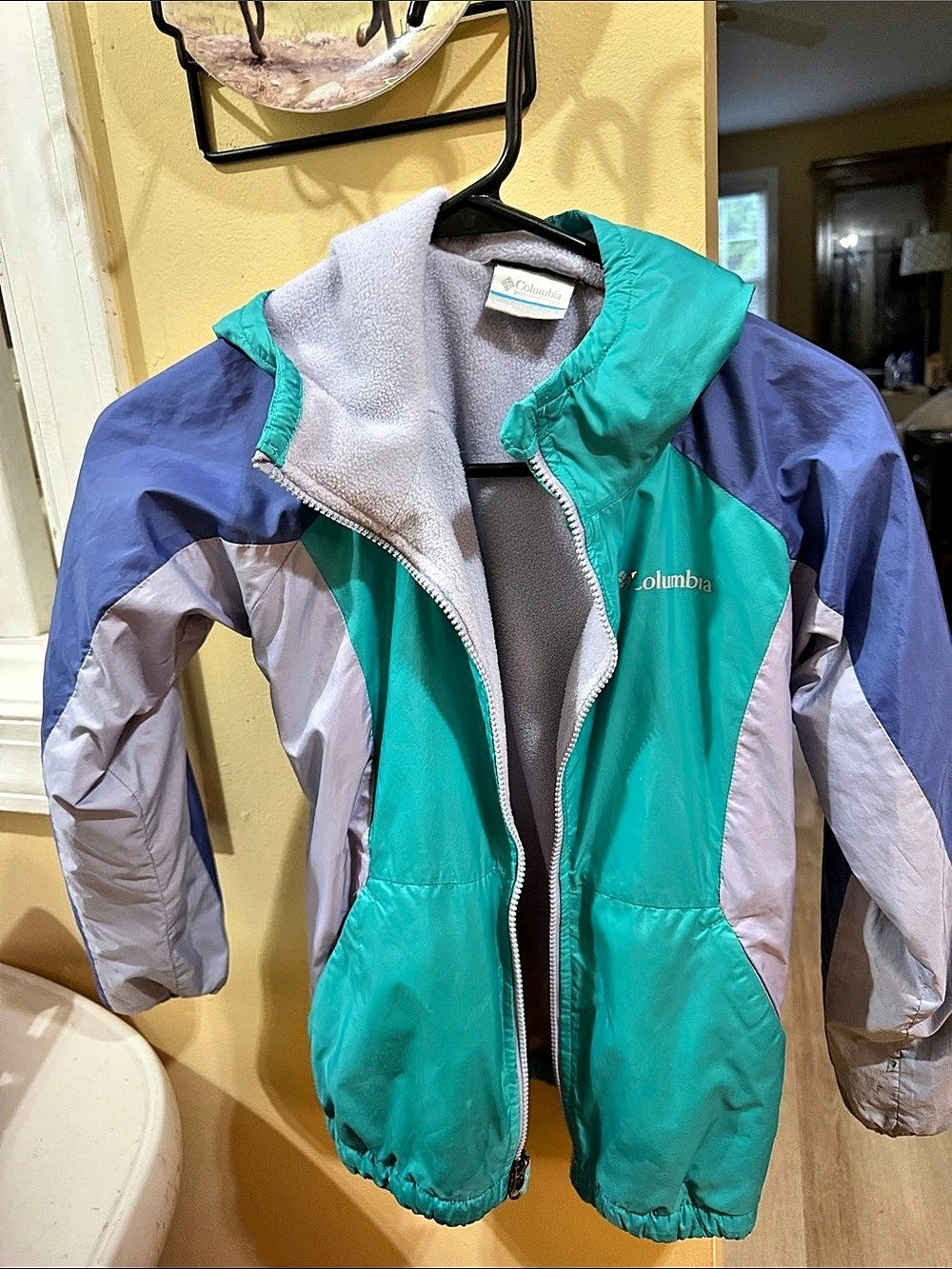 Columbia Color Block Jacket in Green & Blue Size Small